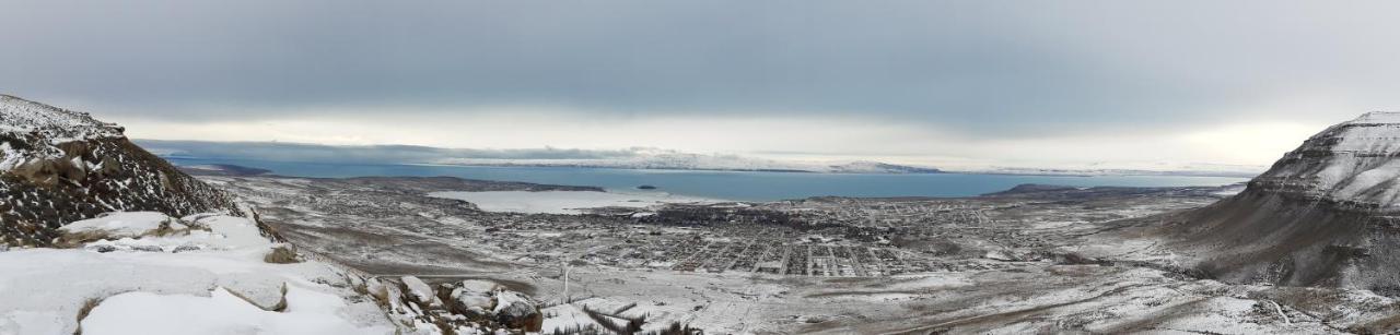 Casa A Estrenar! A 5 Minutos De La Terminal De Omnibus Y Muy Cerca Del Centro! Villa El Calafate Ngoại thất bức ảnh
