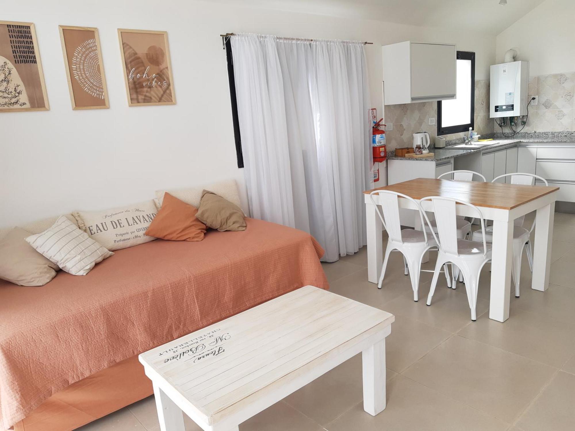 Casa A Estrenar! A 5 Minutos De La Terminal De Omnibus Y Muy Cerca Del Centro! Villa El Calafate Ngoại thất bức ảnh